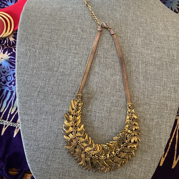 5/$10❤️❤️❤️Vintage 80s Bronze Copper Toned Patina Alloy Necklace - Picture 5 of 6